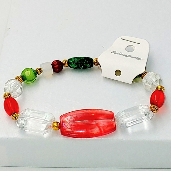 247B083. Hand-made Red, Green, Clear & Gold Bracelet - Picture 5 of 6